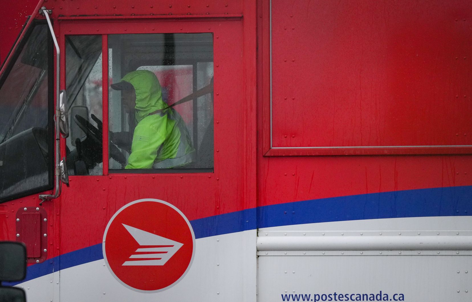 La direction de Postes Canada cherche notamment à obtenir des modifications aux conventions collectives pour acquérir davantage de flexibilité dans l’organisation du travail.
