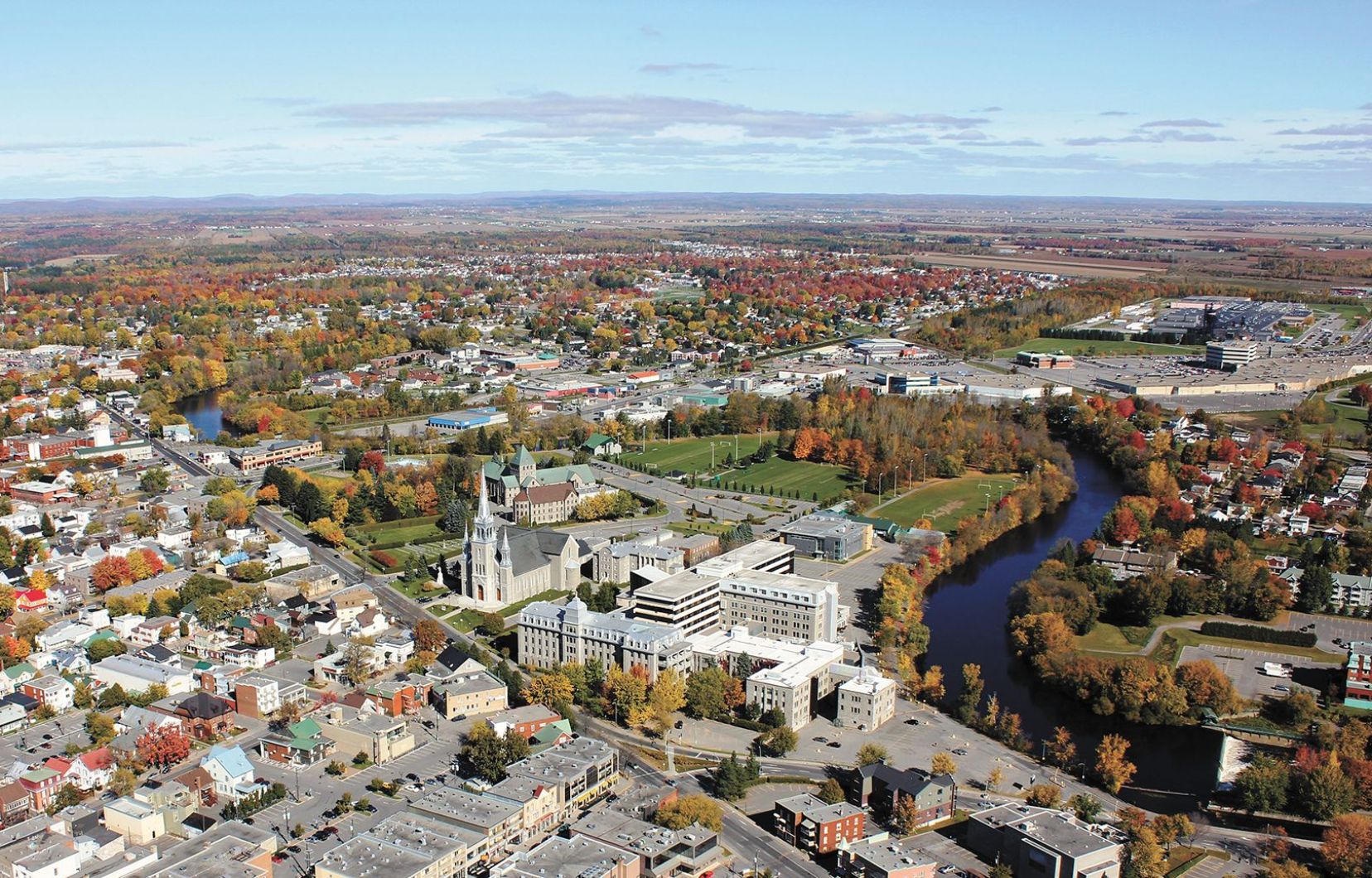 Plusieurs projets d’ensembles résidentiels sont en cours de réalisation ou de planification sur le territoire de la Ville de Joliette, s’intégrant harmonieusement dans un cadre de vie exceptionnel.