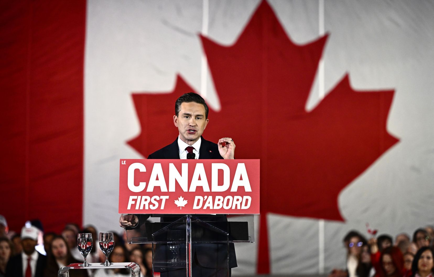 Le chef conservateur Pierre Poilievre lors d’un rassemblement partisan « Le Canada d'abord » à Ottawa, le 15 février 2025
