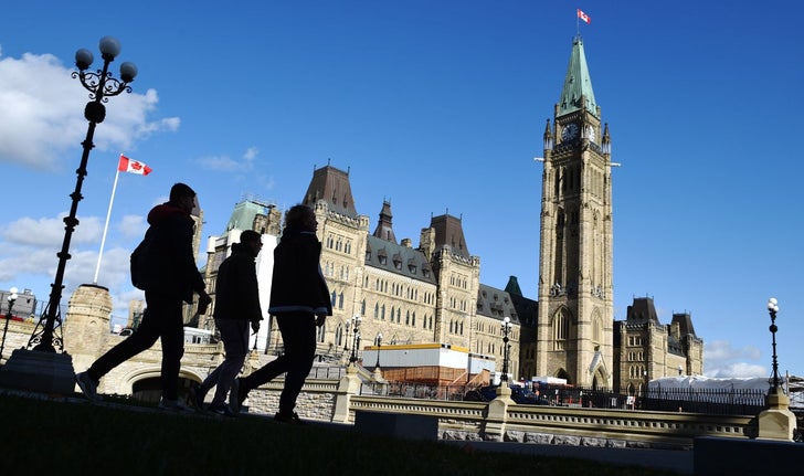 L’adoption de ce projet de loi alignerait le Canada sur d’autres pays qui ont adopté une loi similaire, écrivent les auteurs.